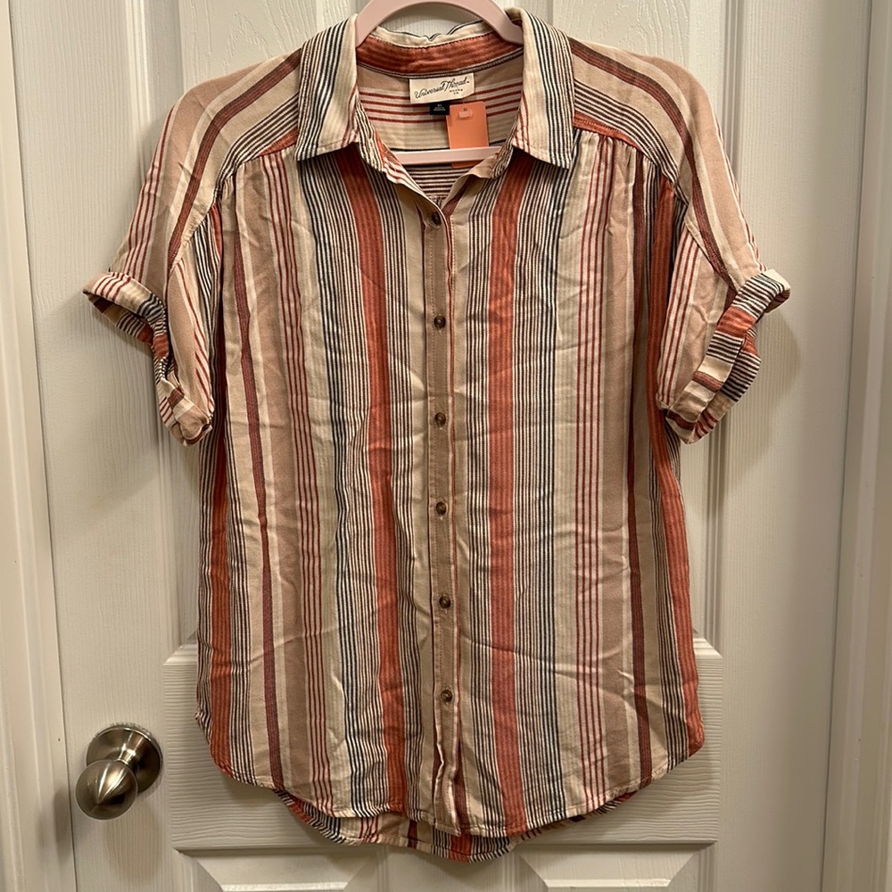 Universal Thread top